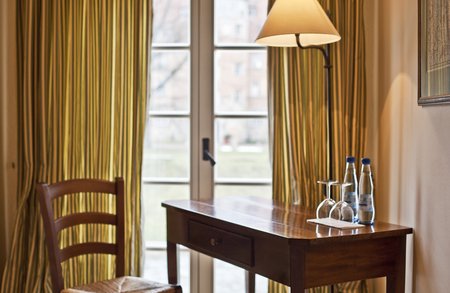 Hotelzimmer im ehemaligen Pferdestall Schloss Ulrichshusen Mecklenburg