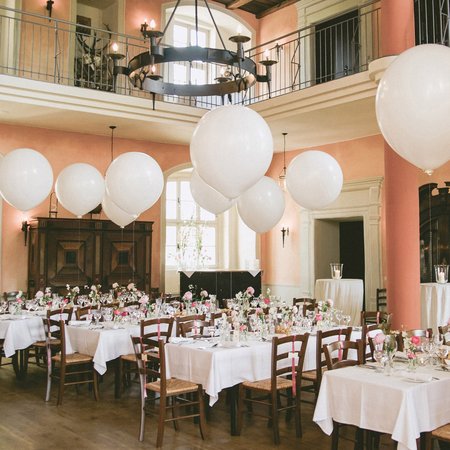 Tische im Schlosssaal Tische im Schlosssaal