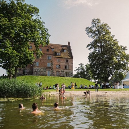 Feier am See mit Schloss Feier am See mit Schloss