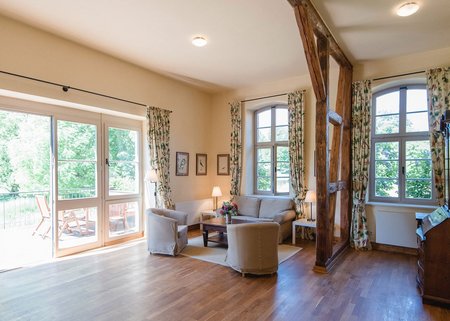 Wohnraum Ferienwohnung im Terassenhaus Schloss & Gut Ulrichshusen in Mecklenburg Wohnraum Ferienwohnung im Terassenhaus Schloss & Gut Ulrichshusen in Mecklenburg