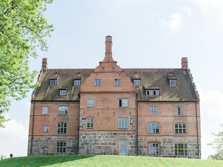 Schloss Ulrichshusen im Sommer Schloss Ulrichshusen im Sommer