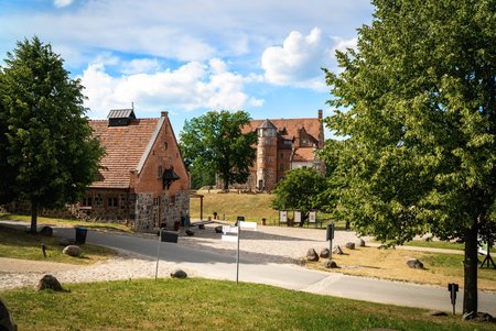 Schlossgelände Schloss & Gut Ulrichshusen in Mecklenburg