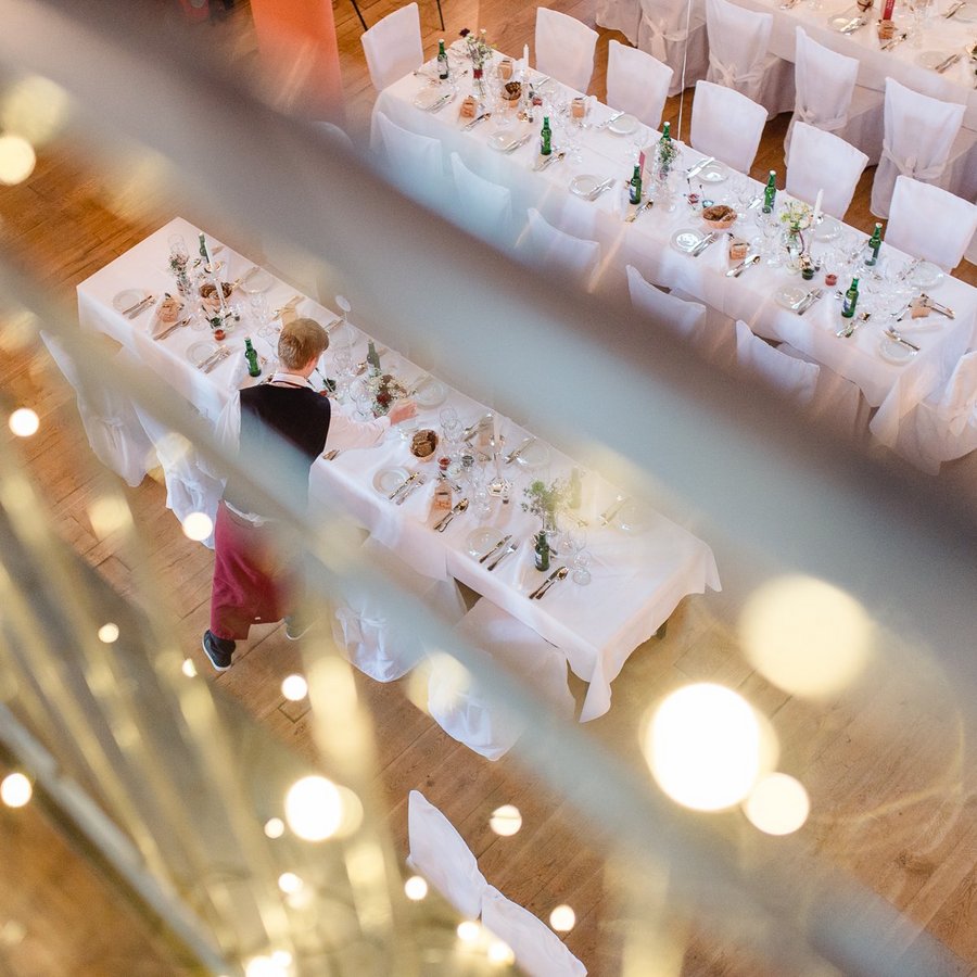 Tafeln und Servicemitarbeiter