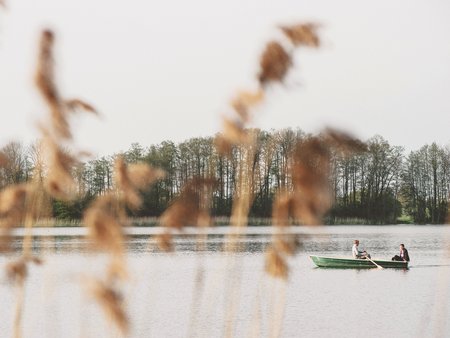 See mit Boot Ulrichshusen