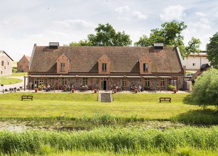 Hotel im ehemaligen Pferdestall Schloss Ulrichshusen Mecklenburg
