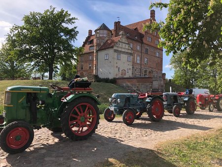 Tagesausflug zum Schloss Ulrichshusen mit kulinarischer Verschnaufpause