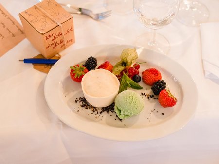 Nachtisch zu einer Feier an der Mecklenburgischen Seenplatte