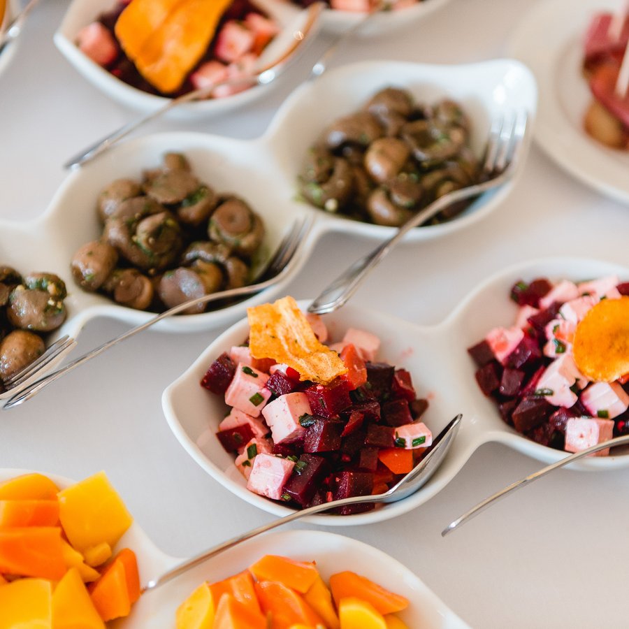 Herzhaft gefüllte Schälchen für Flying Dinner Snackpause in Mecklenburg Vorpommern