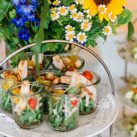 Fingerfood im Glas - perfekt abgestimmte Tagungsgastronomie in Ulrichshusen Köstliche Tagungsgastronomie auf Schloss & Gut Ulrichshusen
